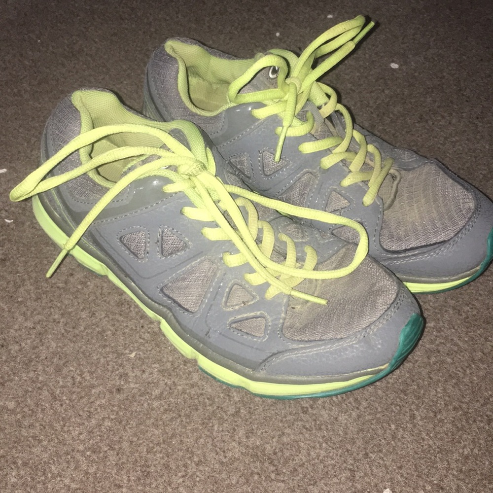 Women’s Athletic Shoes